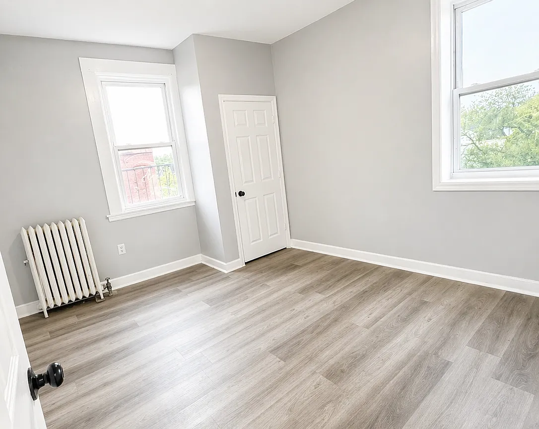 233 Littleton Ave #11 — photo 2 of 14