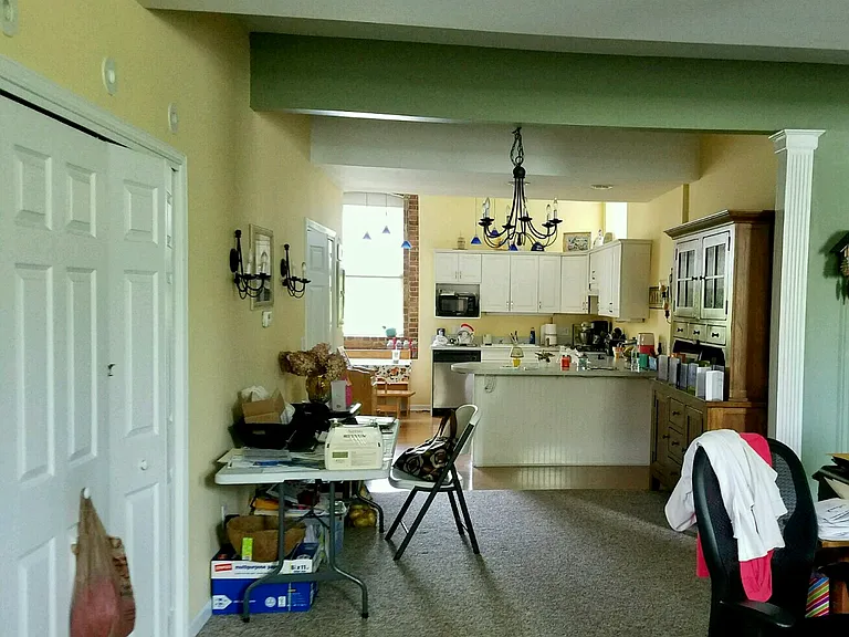 525 Maple Ave #7 — Photo 6
