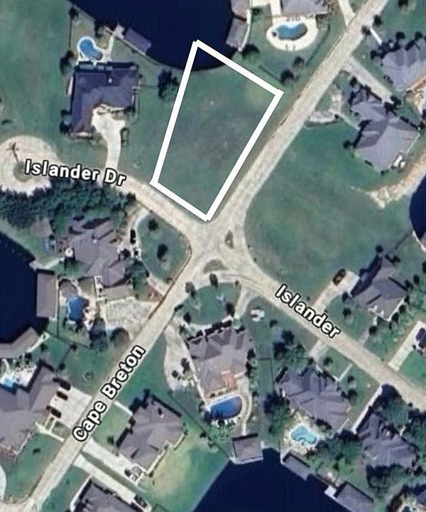 1st image of 227 Islander Dr