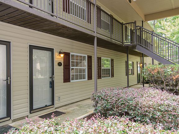 4th image of 712 Penny Ln