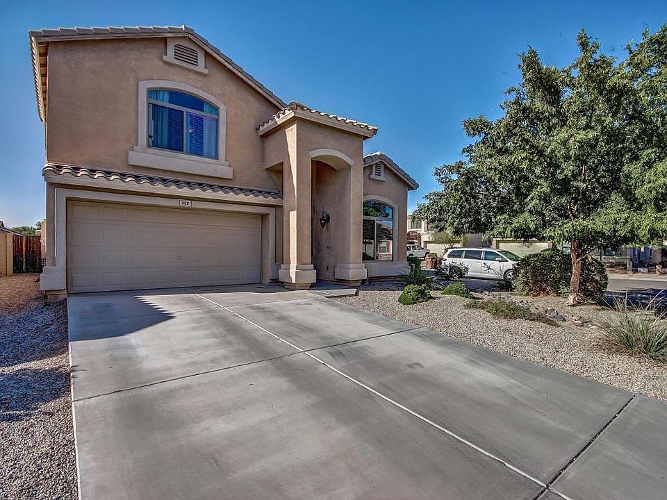 1st image of 658 E Jeanne Ln