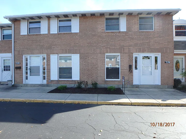 520 Adrian Ct — Photo 18