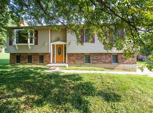 524 Fleming Rd, Cincinnati, OH 45231