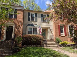 13925 Woods Run Ct, Centreville, VA 20121