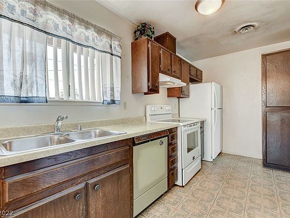 5th image of 4605 Quantana Ct