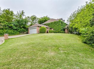 2426 Warner Rd, Fort Worth, TX 76110
