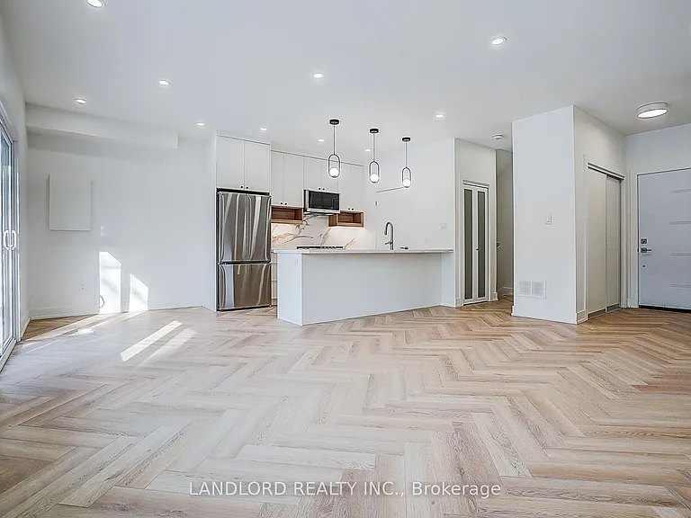 1146 Broadview Ave #4 — Photo 15