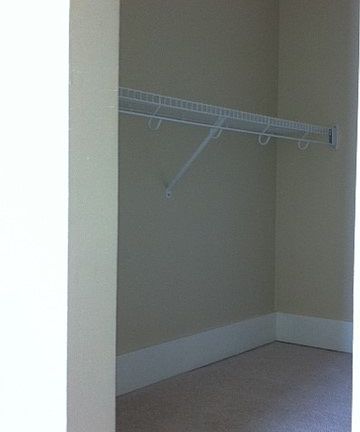 Master Bdrm Walk In Closet