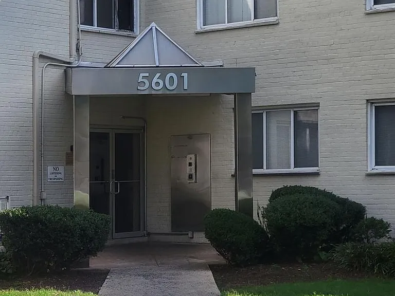 5601 Parker Ave #106 — Photo 1