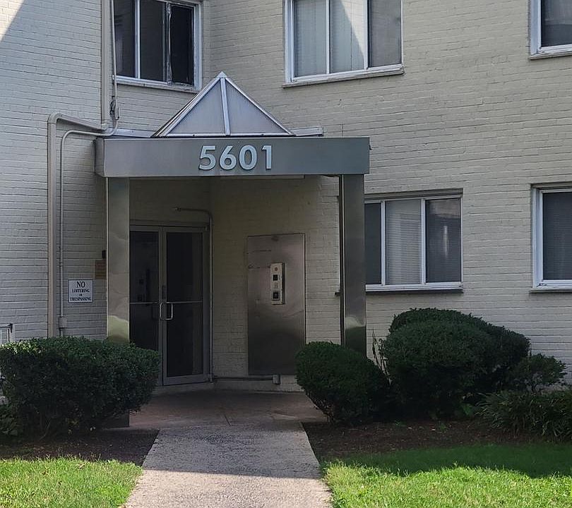 1st image of 5601 Parker Ave House 106