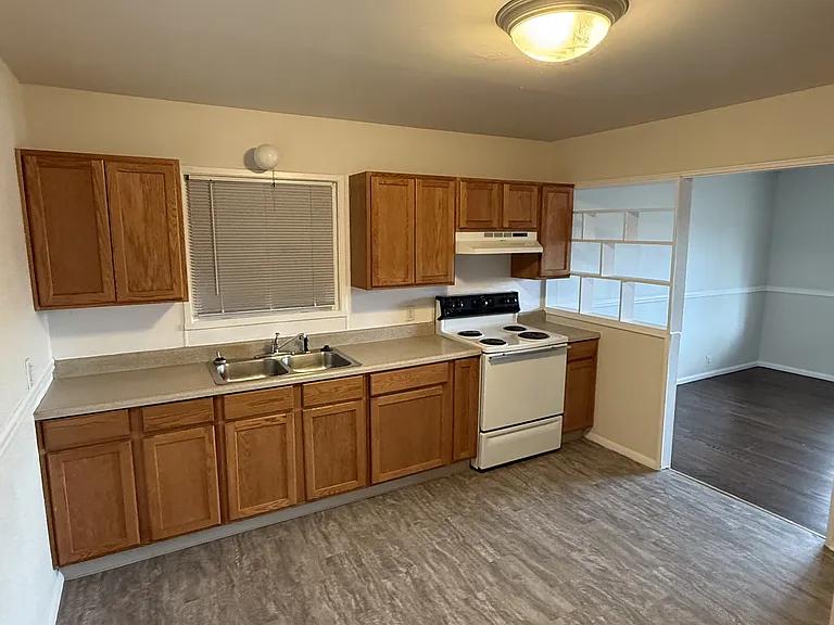 1308 Harrison Rd — Photo 8