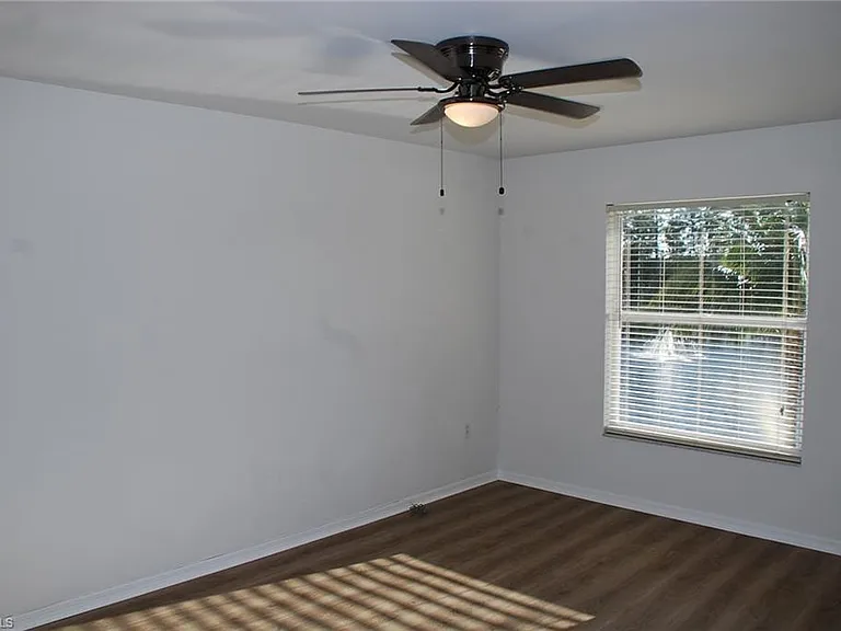 416 Valerie Way #203 — Photo 8