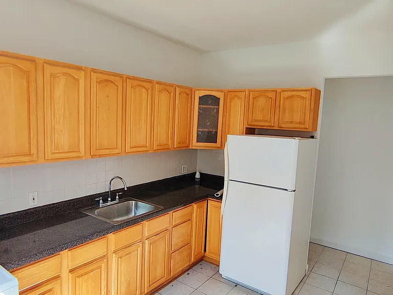 0 Hone Ave — Photo 2