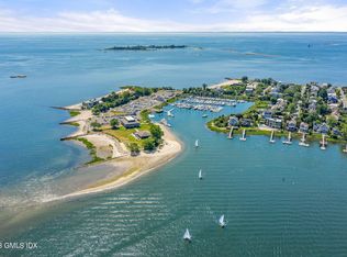 135 Harbor Rd, Westport, CT 06880