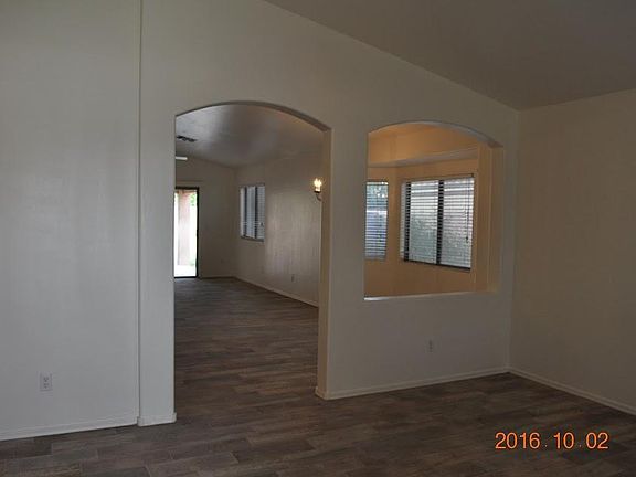2nd image of 15966 W Kendall St
