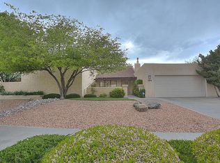 5909 Papaya Pl NE, Albuquerque, NM 87111