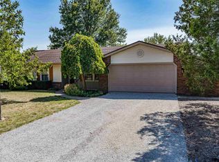 5411 W Washington Center Rd, Fort Wayne, IN 46818