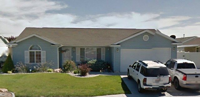 1st image of 153 Southwood Ave W