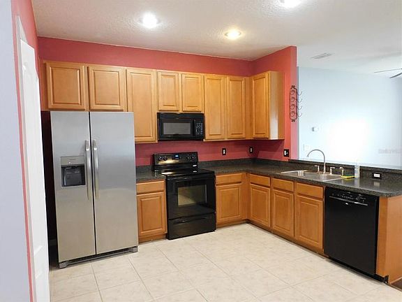 5th image of 604 Casa Marina Pl