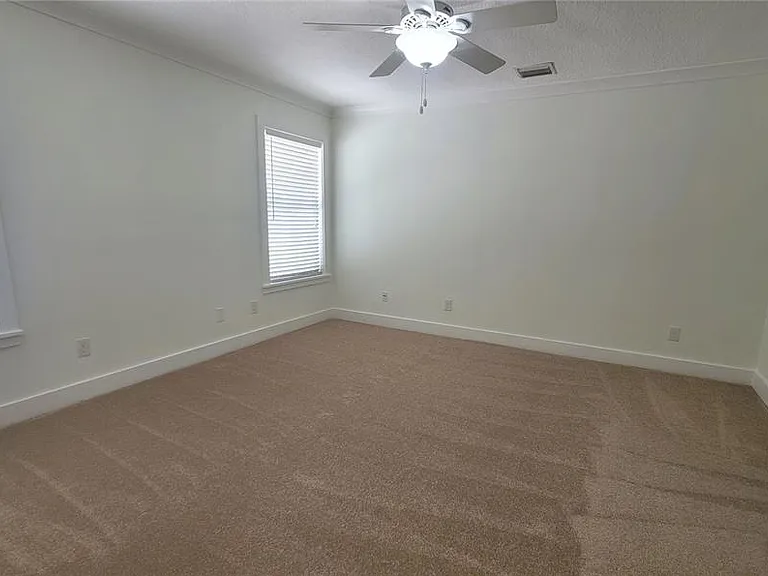1837 Hollenbeck Dr — Photo 10