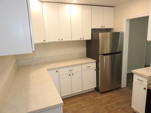 5th image of 2964 E St
