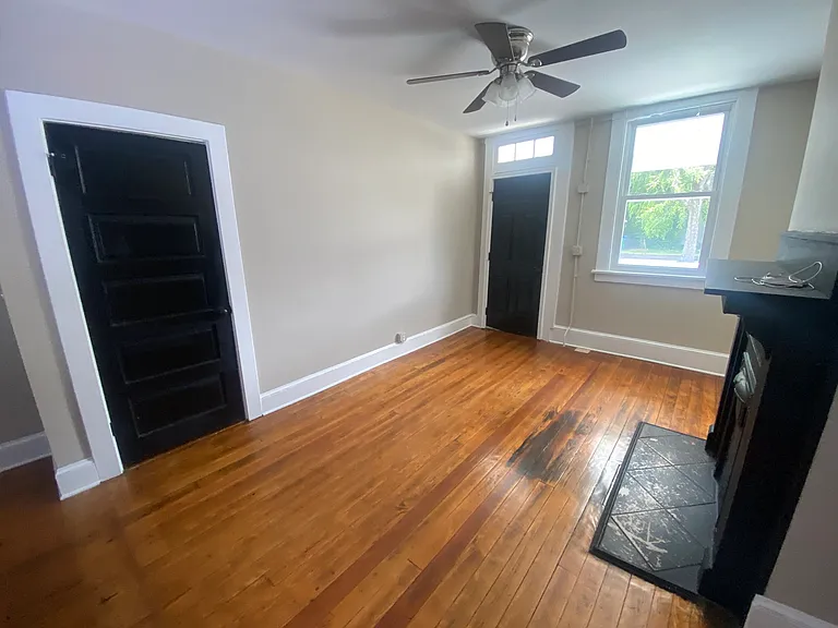 3108 E Leigh St #B — Photo 2