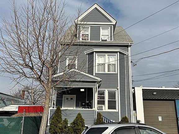 2nd image of 267 Ellison St