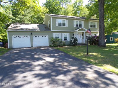 19 Oakwood Drive, Queensbury, NY, 12804