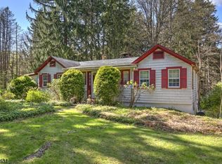 37 Corey Ln, Mendham, NJ 07945