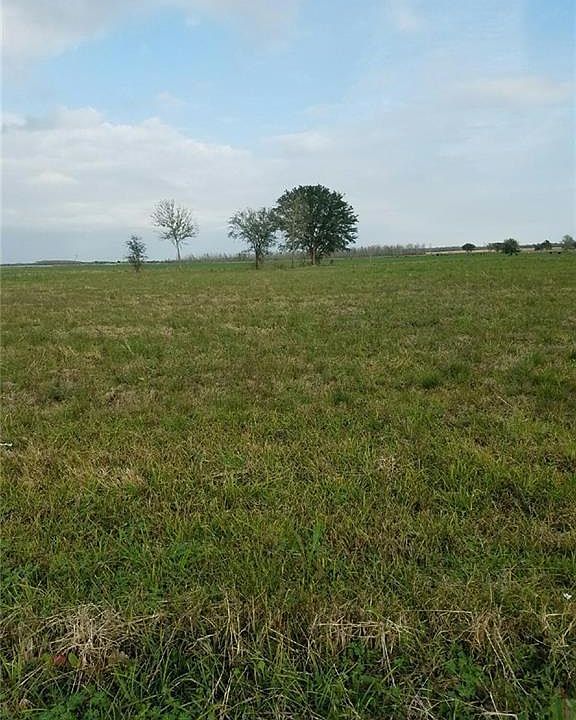 2nd image of 7 Lasso Ln