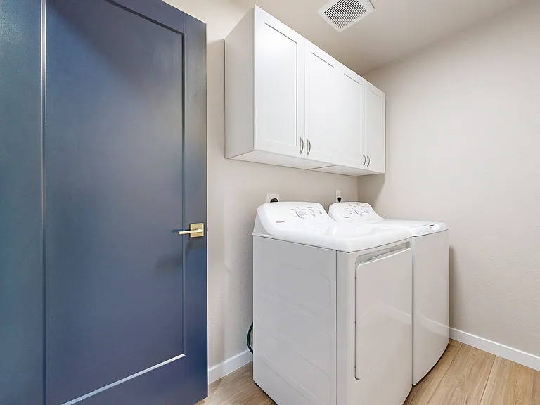 1027 Eagle Dr — Photo 17