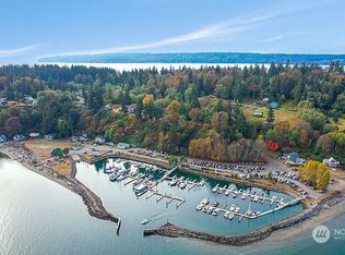 113 A Port Susan Dr, Everett, WA 98201