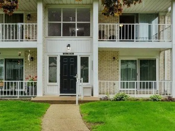 35980 Ann Arbor Trl #25, Livonia, MI 48150