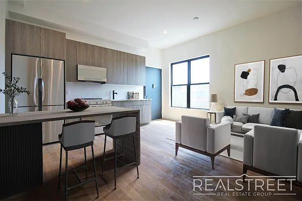 Rented by Real Street Inc | media 2