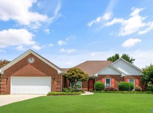 2322 Villaret Dr SW, Huntsville, AL 35803