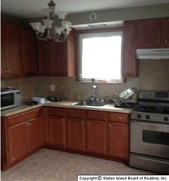 5th image of 314 Shirley Ave