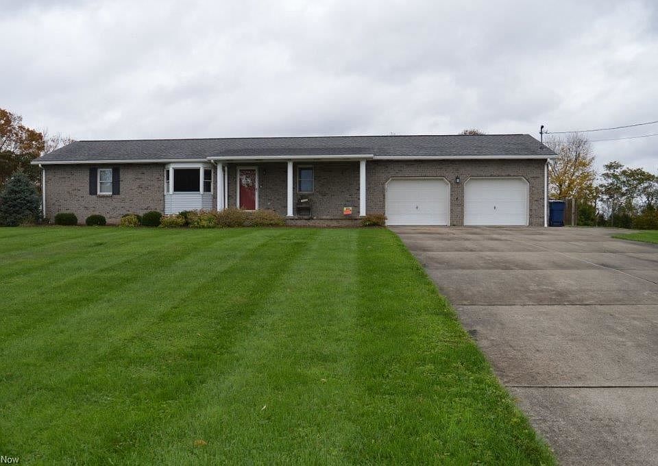 1st image of 60 Belavista Dr