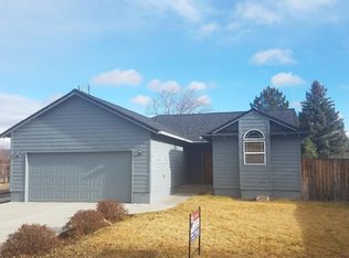 1600 SW 24th St, Redmond, OR 97756