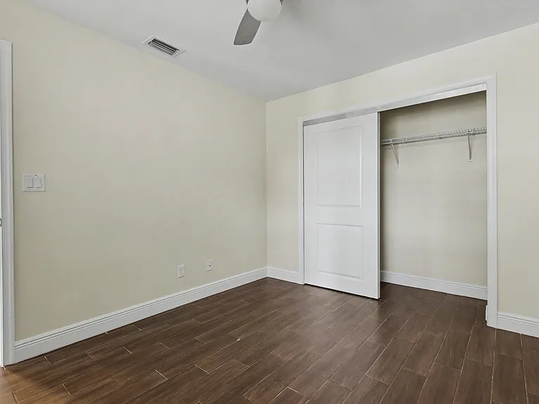 1250 SW 113th Ter #204 — Photo 24