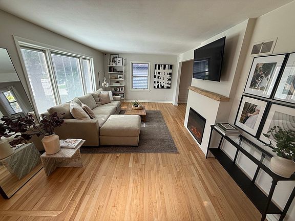 2nd image of 5350 N Navajo Ave