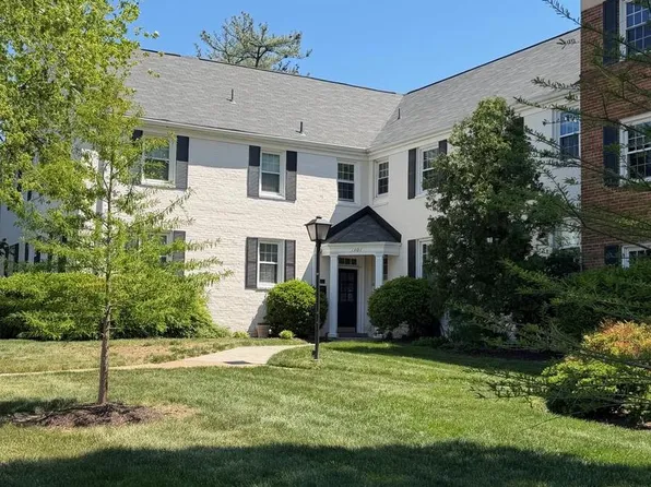 1301 S Walter Reed Dr #1102, Arlington, VA 22204