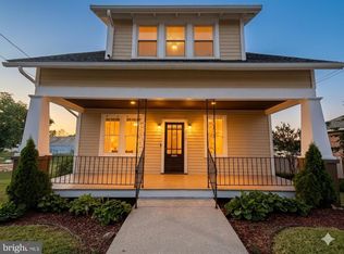 317 E 1st Ave, Charles Town, WV 25414