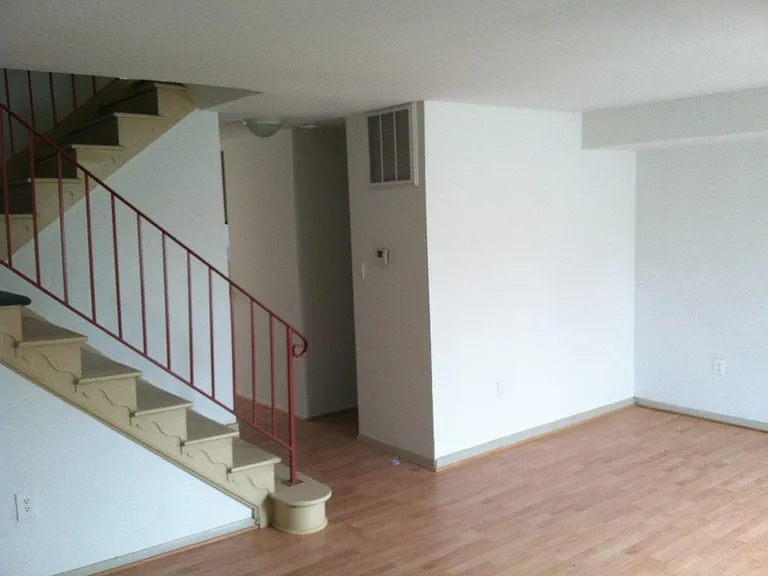 2228 Hunter Pl SE — Photo 6