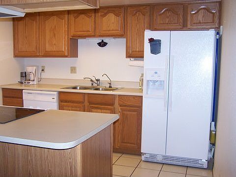 Great kitchen w/ new appliances
