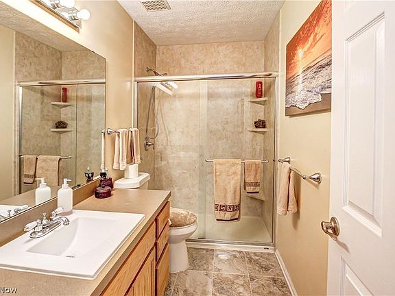 2nd image of 33470 Shelly Ct