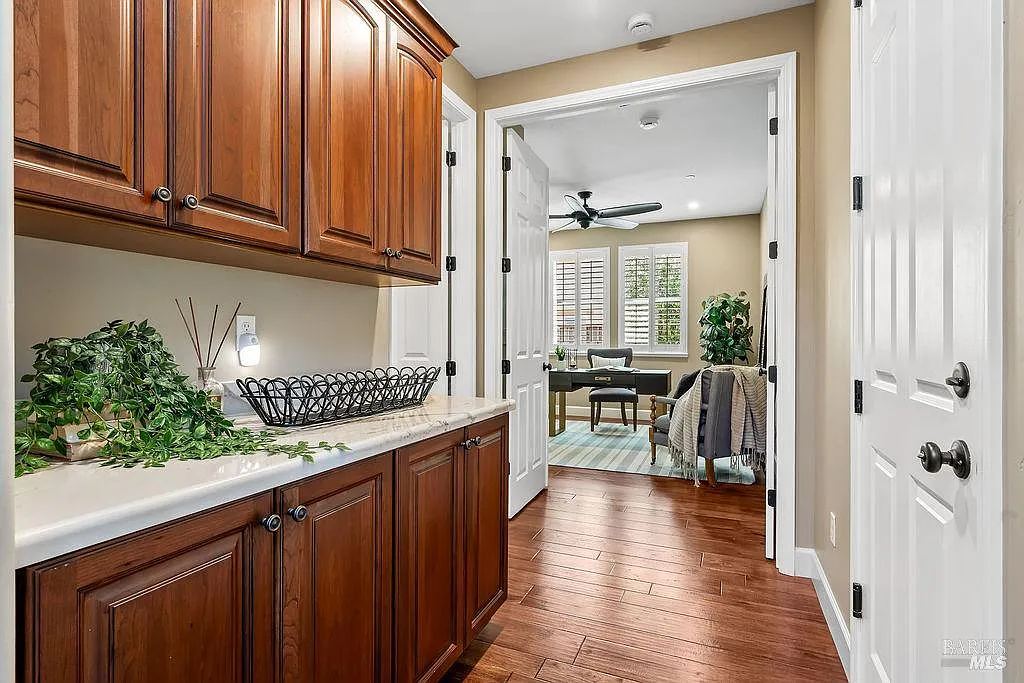 3965 Park Gardens Drive - Photo 10