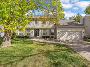 413 Rockvalley Dr SW, Cedar Rapids, IA 52404