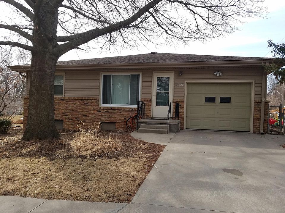 front of duplex from Martha St.