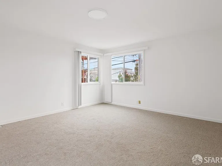 85 Dorchester Dr — Photo 17