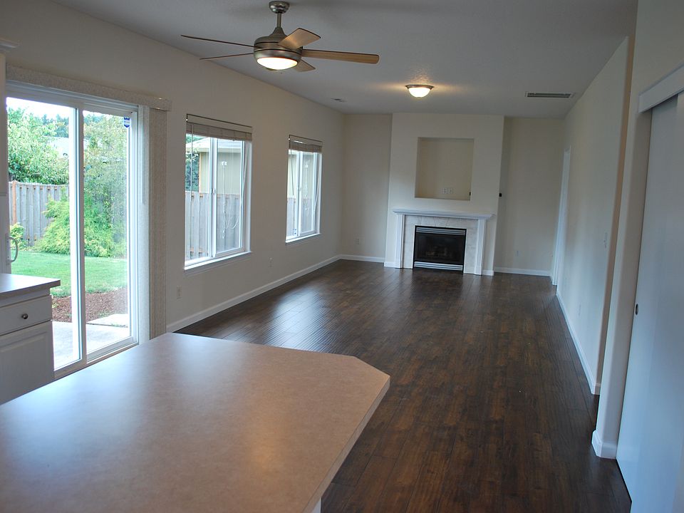 1st image of 9007 NE 161st Pl